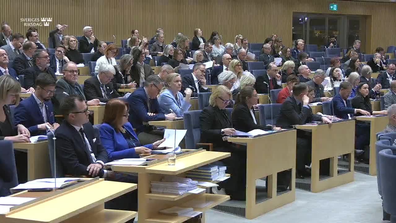 Stillbild från Beslut, Beslut: Förbättrad utformning av EU:s elmarknad