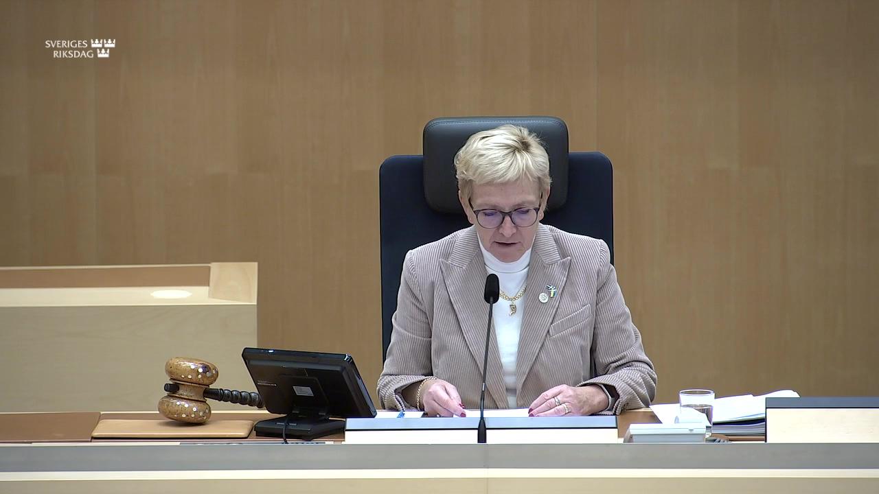 Stillbild från Frågestund, Frågestund