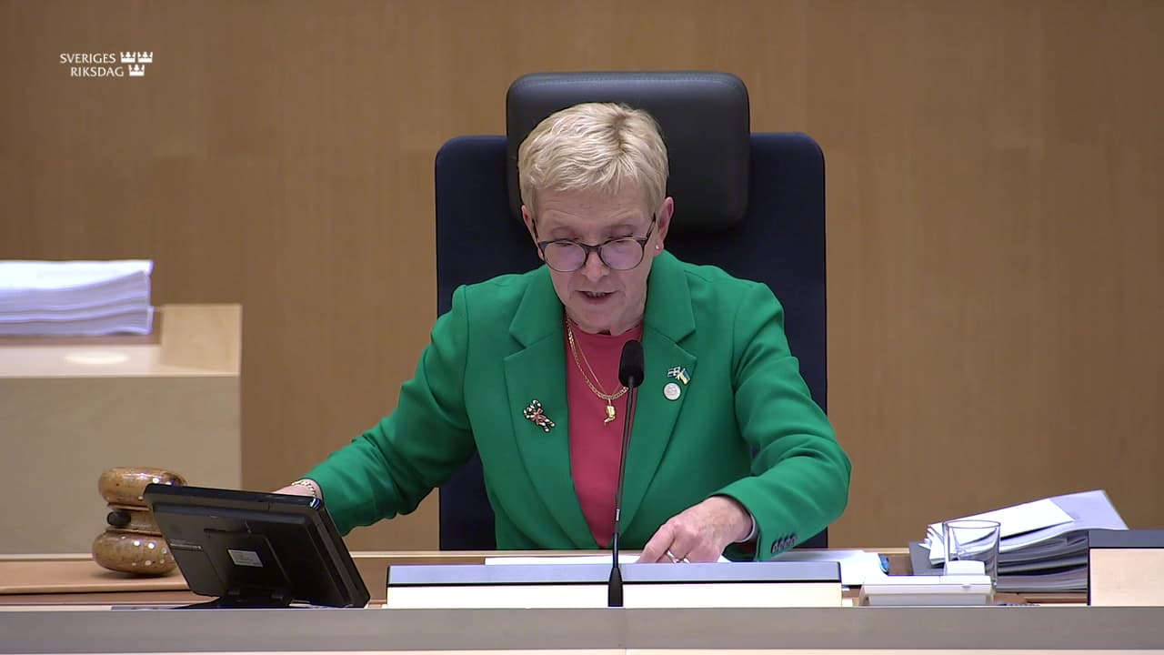 Stillbild från Beslut, Beslut: Utgiftsområde 3 Skatt, tull och exekution