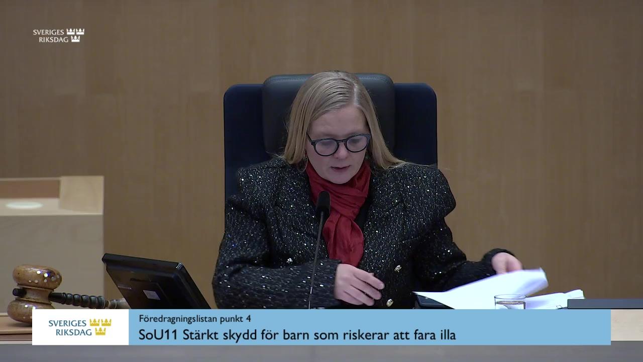 Stillbild från Debatt om förslag, Stärkt skydd för barn som riskerar att fara illa