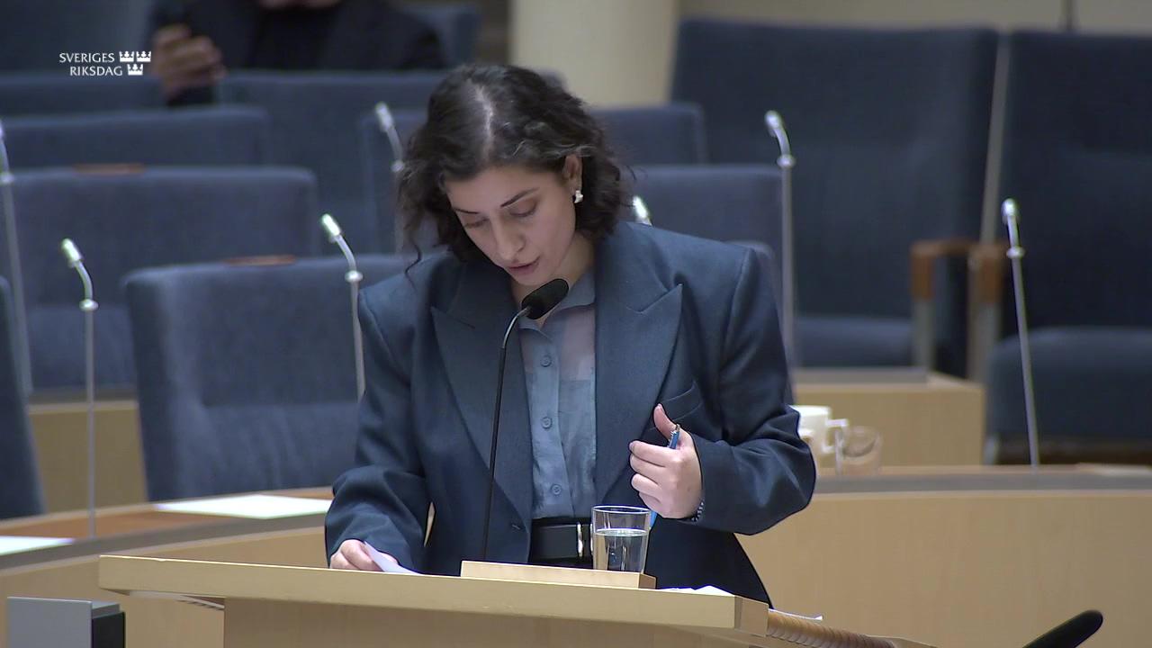 Stillbild från Interpellationsdebatt, Hat och hot mot hbtqi-personer i svenska skolan 