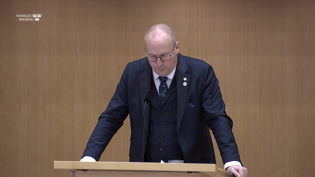 Stillbild från Debatt om förslag, Utgiftsområde 18 Samhällsplanering, bostadsförsörjning och byggande samt konsumentpolitik