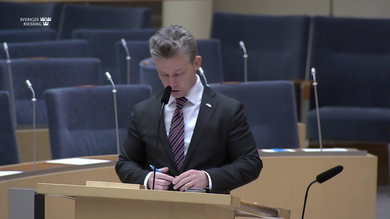 Stillbild från Interpellationsdebatt, Leverans av Jas till Ukraina