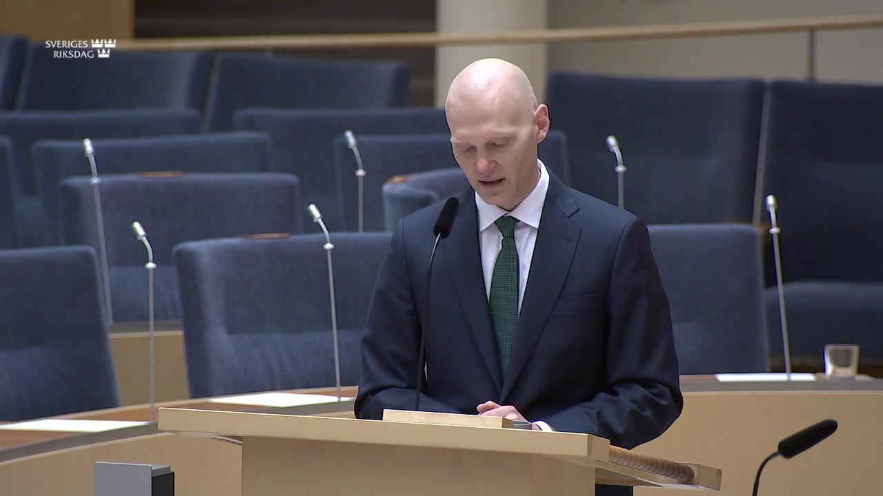 Stillbild från Interpellationsdebatt, Statsministerns ansvar för regeringens agerande
