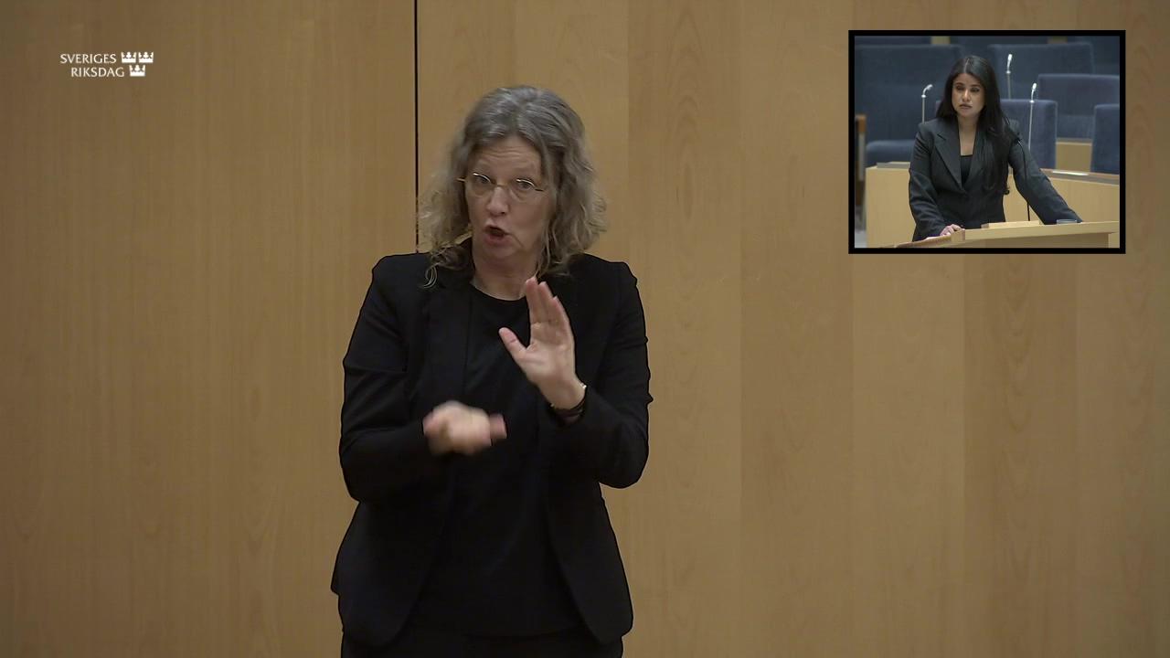 Stillbild från Interpellationsdebatt, Interpellationsdebatt: Rätten till teckenspråk genom livet - teckenspråkstolkad