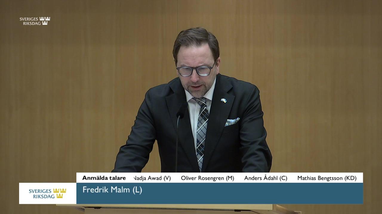 Stillbild från Debatt om förslag, Vuxenutbildning