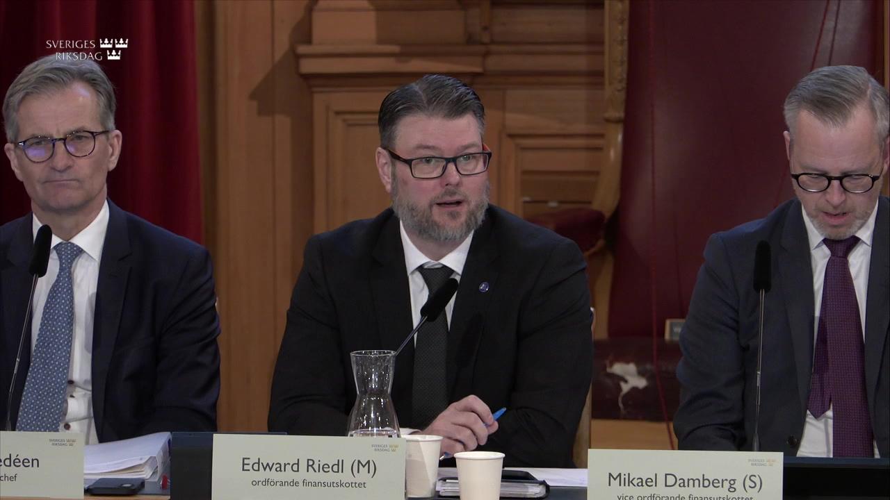 Stillbild från Öppet sammanträde, Finansutskottets öppna sammanträde med utfrågning om Riksbankens verksamhet 2025 och den aktuella penningpolitiken