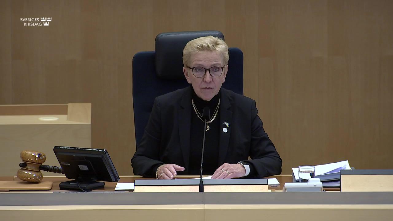 Stillbild från Frågestund, Frågestund