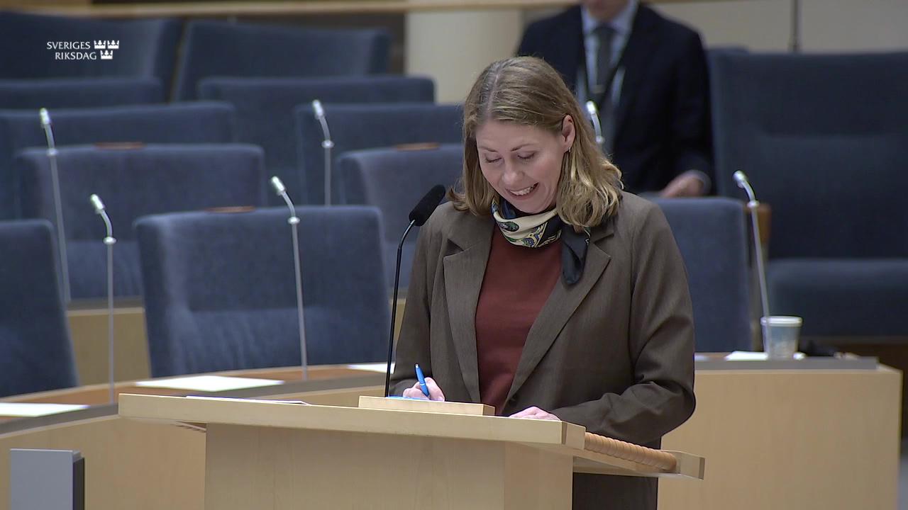 Stillbild från Interpellationsdebatt, Lagändring för att tillgängliggöra naloxon