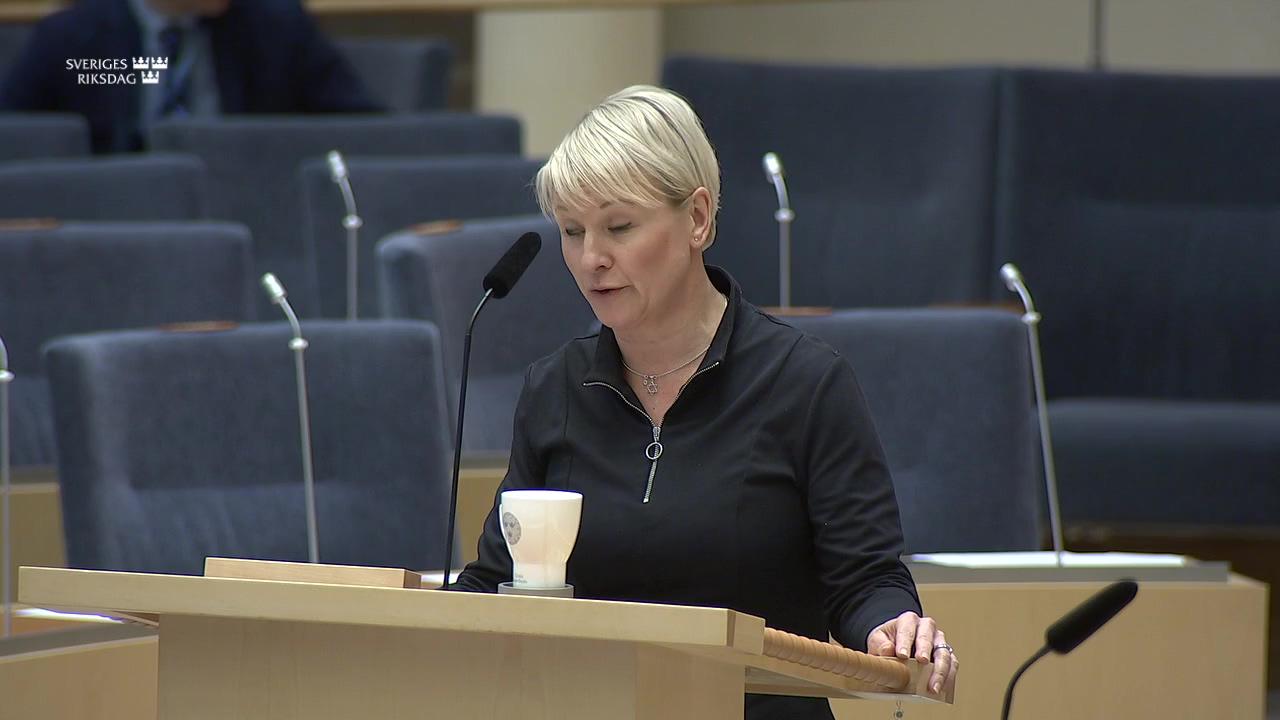 Stillbild från Interpellationsdebatt, Trygghet för elitidrottare och kulturarbetare