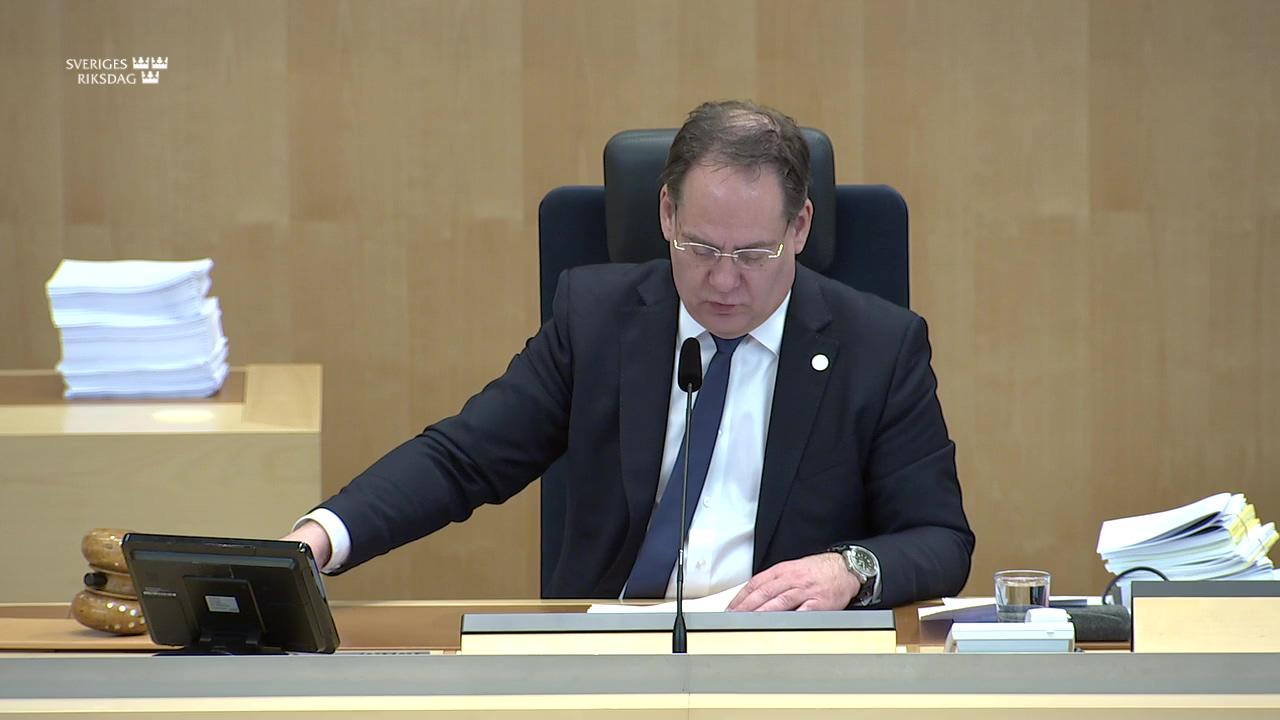 Stillbild från Beslut, Beslut: Djurskydd