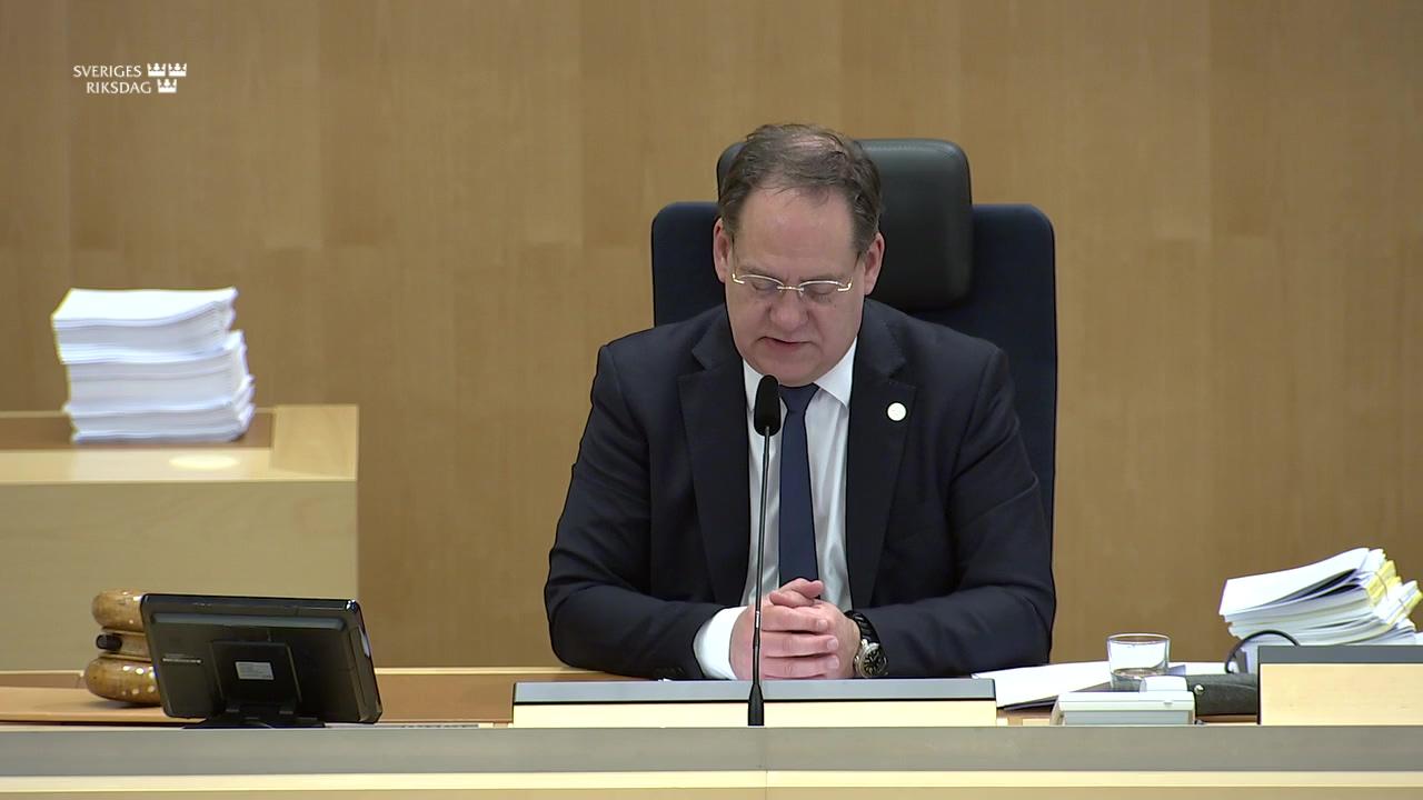 Stillbild från Beslut, Beslut: Kompletterande bestämmelser till EU:s förordning om hållbarhetsbetyg