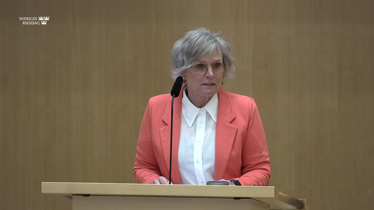 Stillbild från Debatt om förslag, Ett stärkt konsumentskydd vid distansavtal