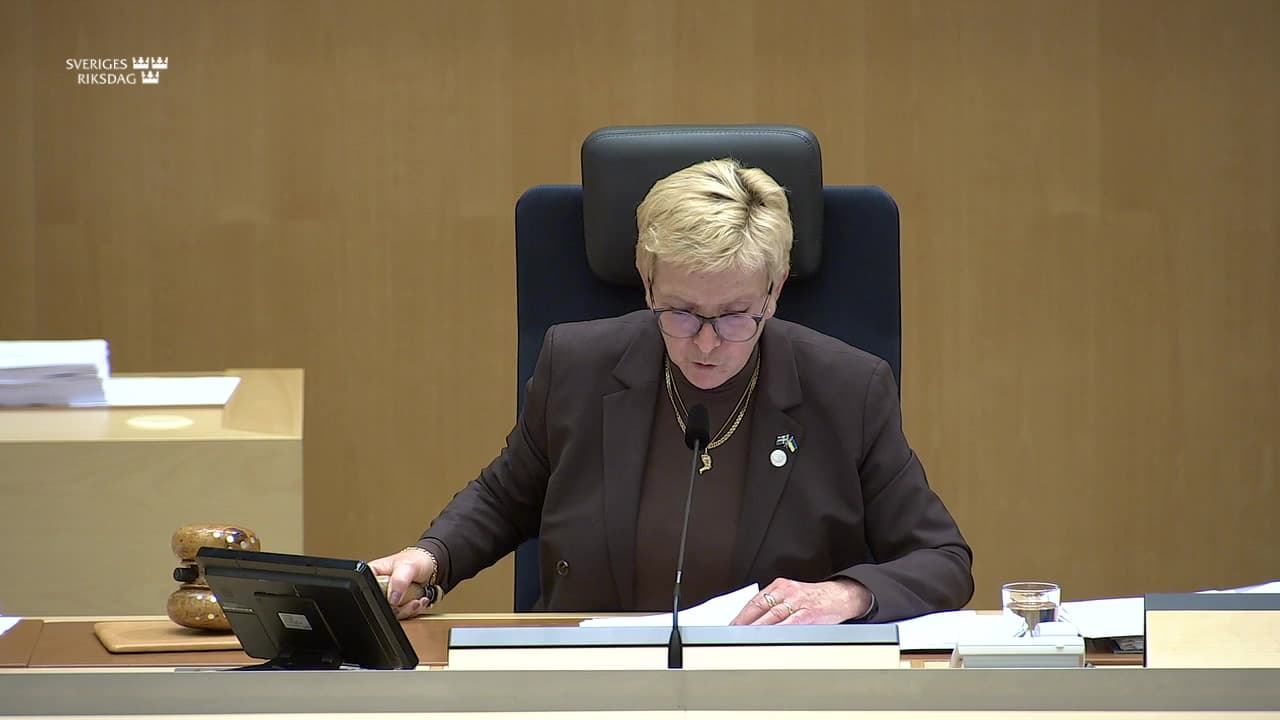 Stillbild från Beslut, Beslut: Elektronisk inlämning av bouppteckningar