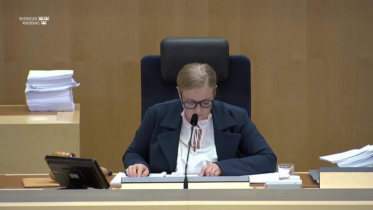 Stillbild från Beslut, Beslut: Offentlig upphandling