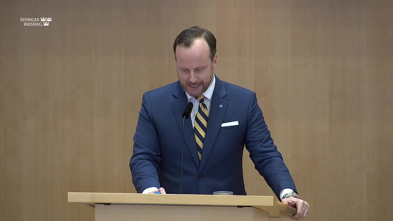 Stillbild från Debatt om förslag, Ett språkkrav inom äldreomsorgen