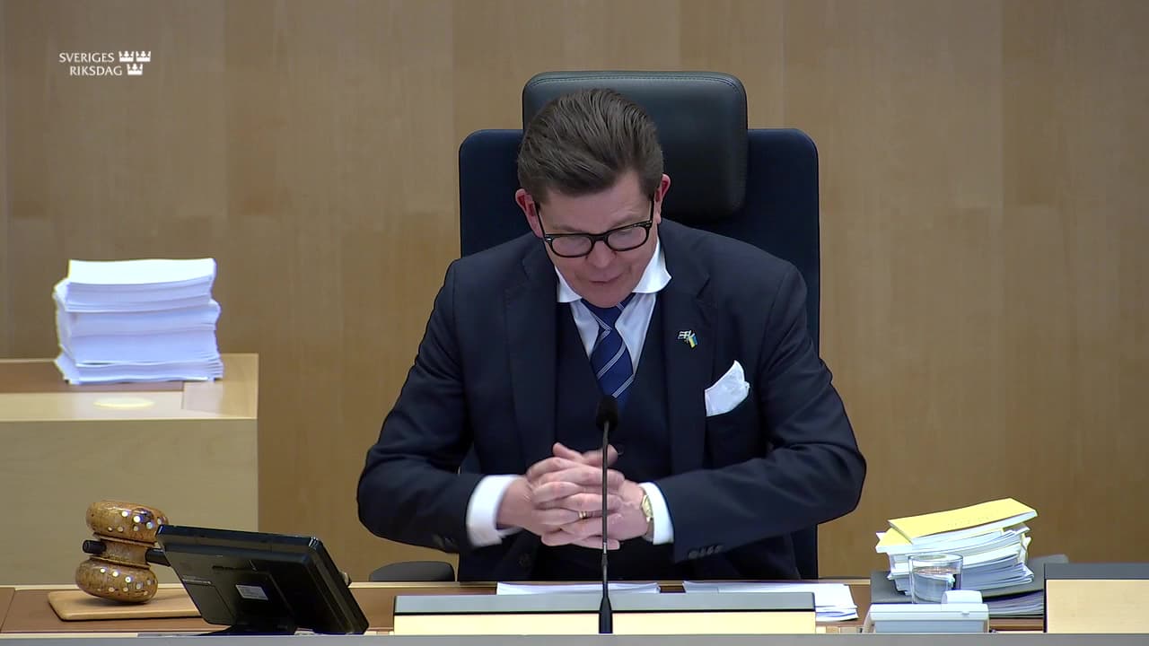 Stillbild från Beslut, Beslut: Ett språkkrav inom äldreomsorgen