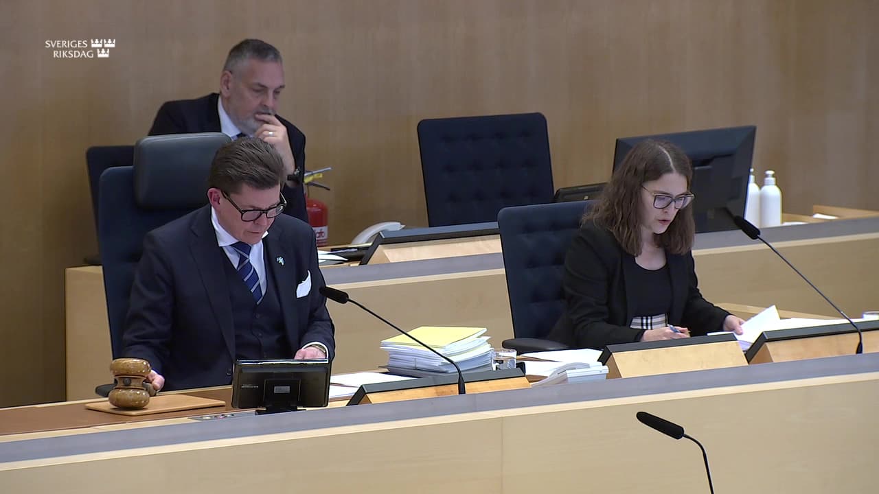 Stillbild från Beslut, Beslut: Integritetsskydd vid signalspaning i försvarsunderrättelseverksamhet