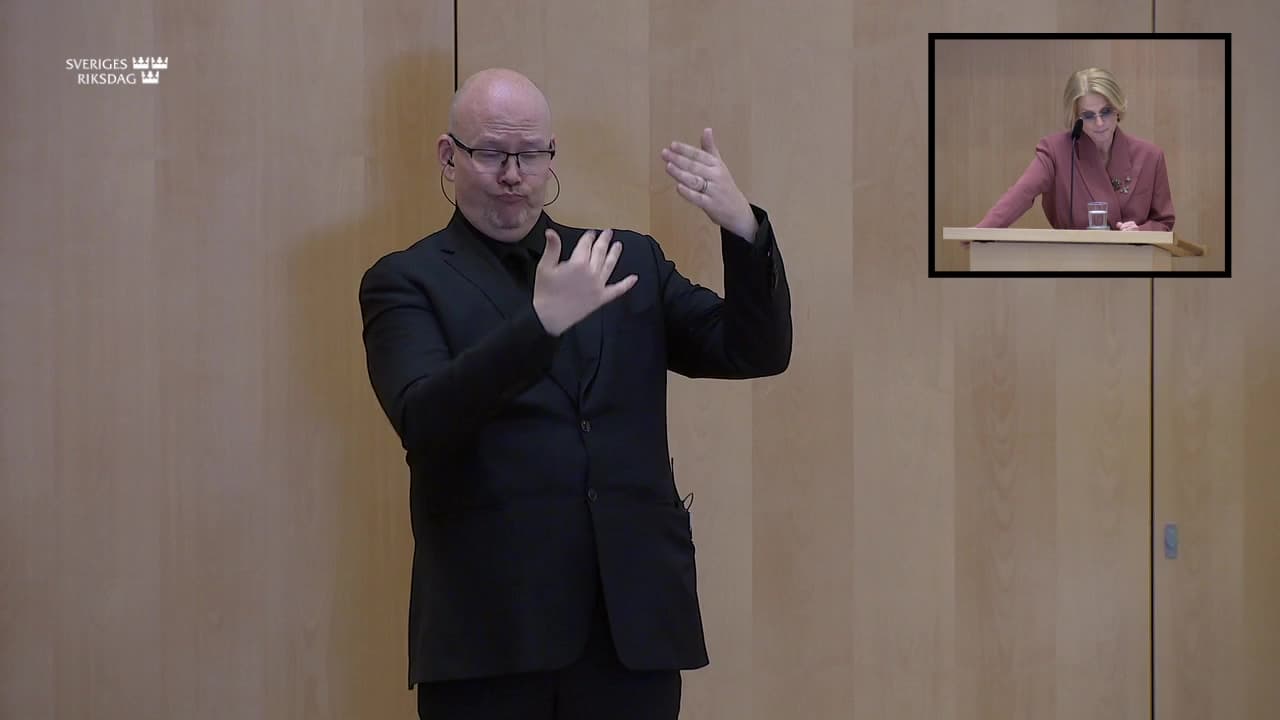 Stillbild från Debatt med anledning av vårpropositionen, Debatt med anledning av vårpropositionens avlämnande – teckenspråkstolkad