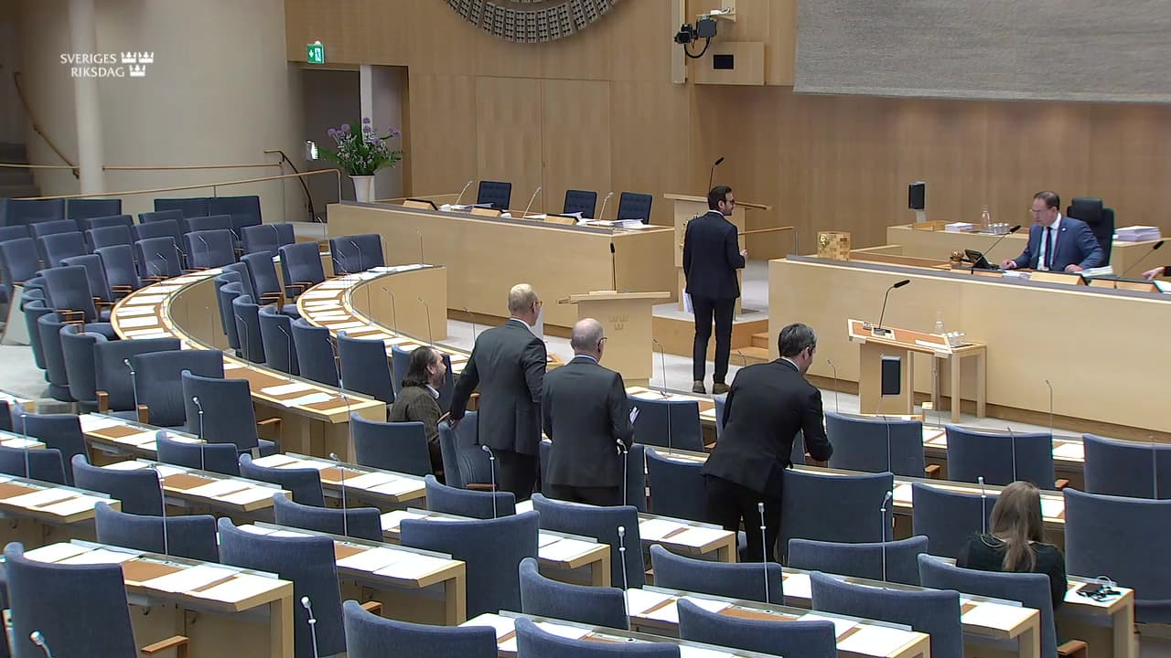 Stillbild från Debatt om förslag, Inhibition av verkställigheten – en ny ordning för vissa utlänningar vid tillfälliga verkställighetshinder