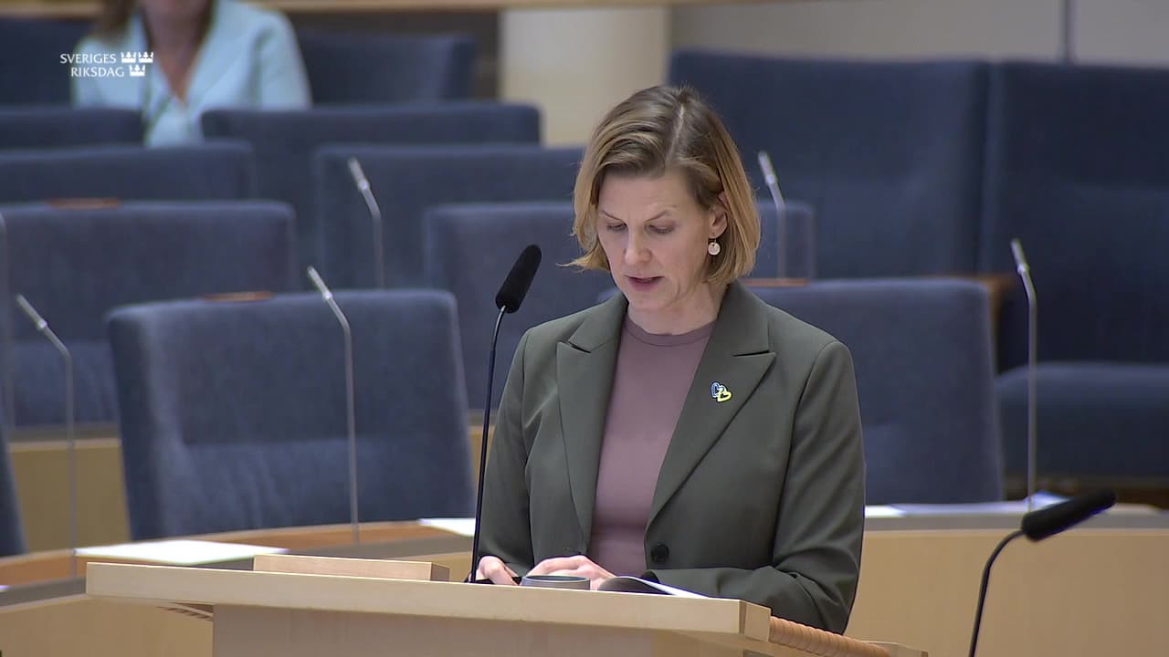 Stillbild från Interpellationsdebatt, Nedläggning av kvinnojourer