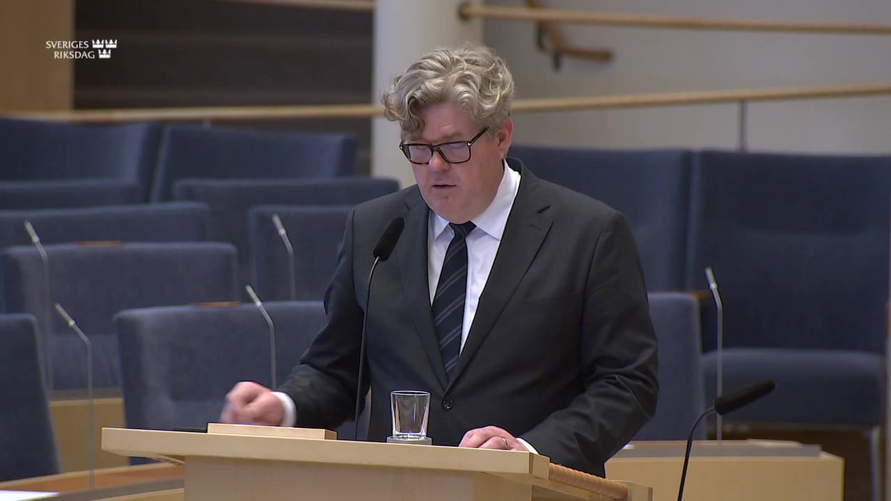 Stillbild från Interpellationsdebatt, Ytterligare åtgärder mot bolag som används som brottsverktyg