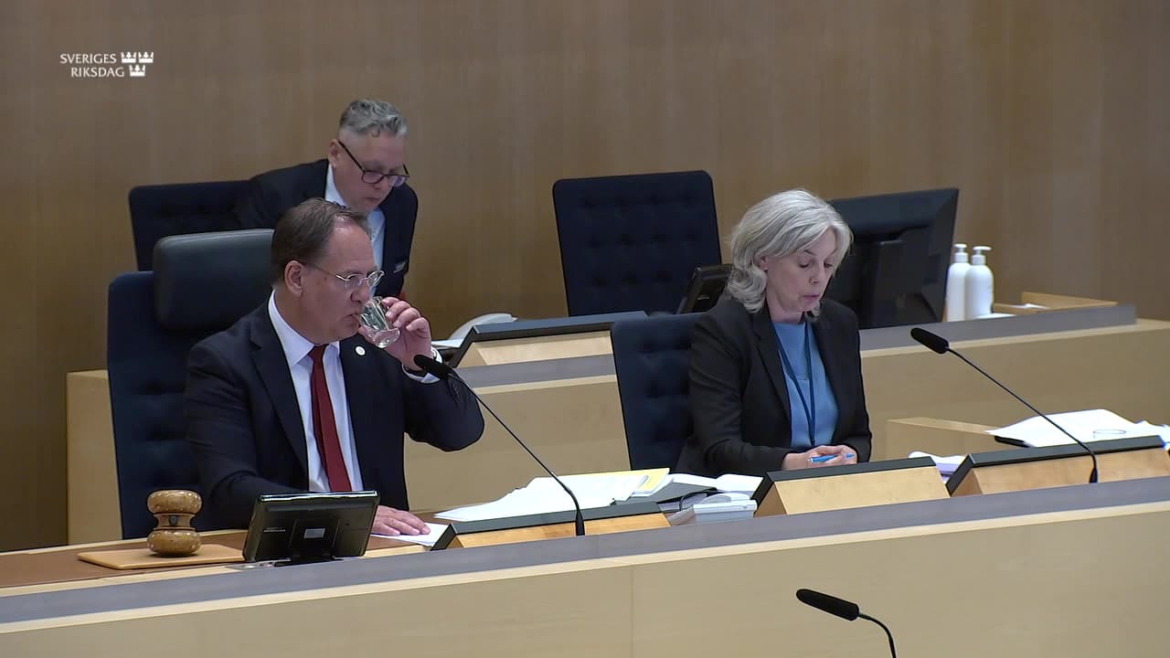 Stillbild från Beslut, Beslut: Reformerat försörjningsstöd – bidragstak och ökade möjligheter till arbete