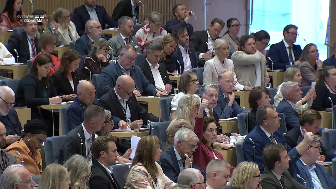 Stillbild från Beslut, Beslut: Beredskapslager i livsmedelskedjan