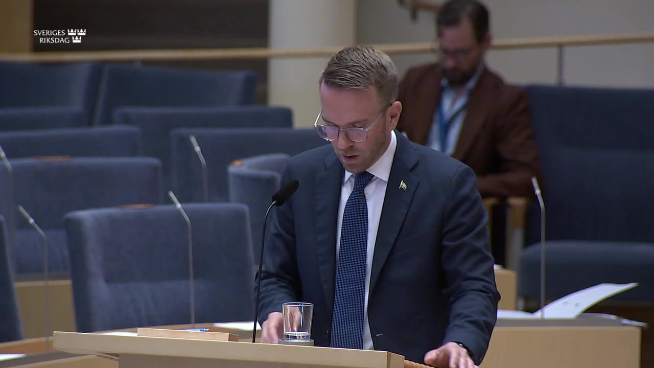 Stillbild från Interpellationsdebatt, Fördelning av ansvar för infrastrukturkostnader vid försvarsetableringar 