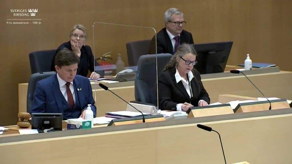 Stillbild från Beslut, Beslut