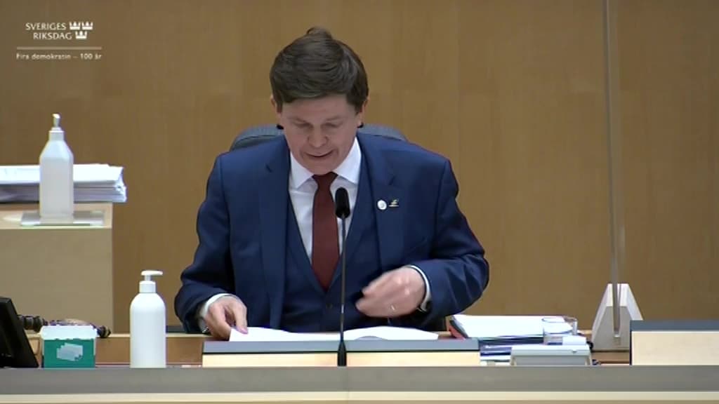Stillbild från Beslut, Beslut: Utgiftsområde 8 Migration
