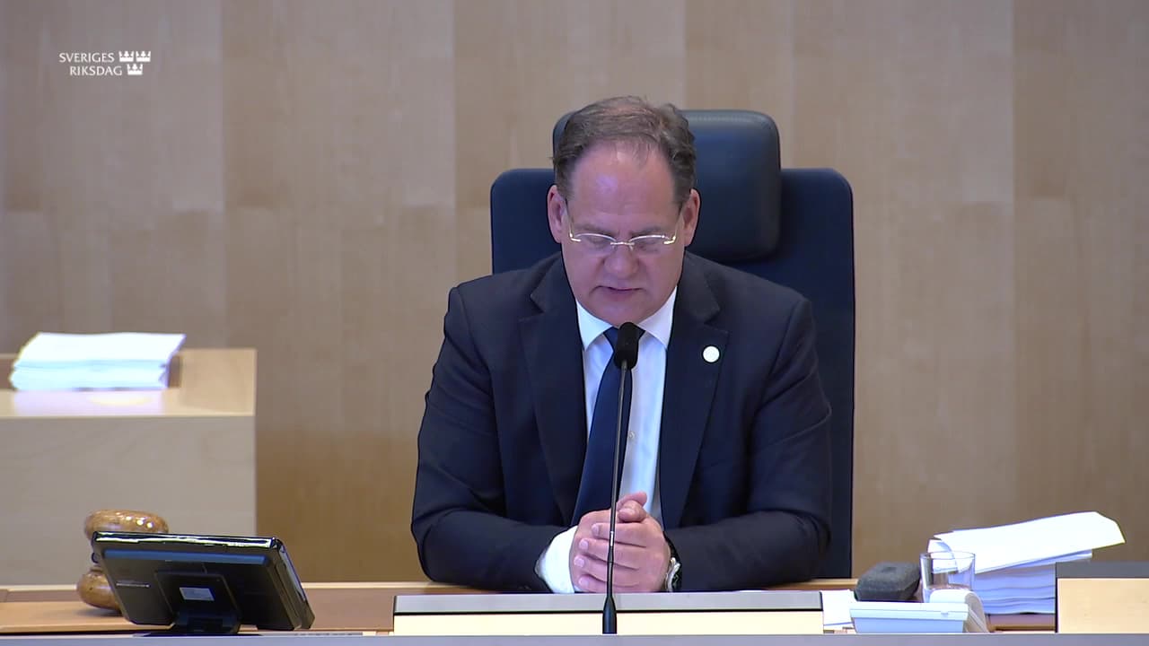 Stillbild från Beslut, Beslut: Riktlinjer för den ekonomiska politiken och budgetpolitiken