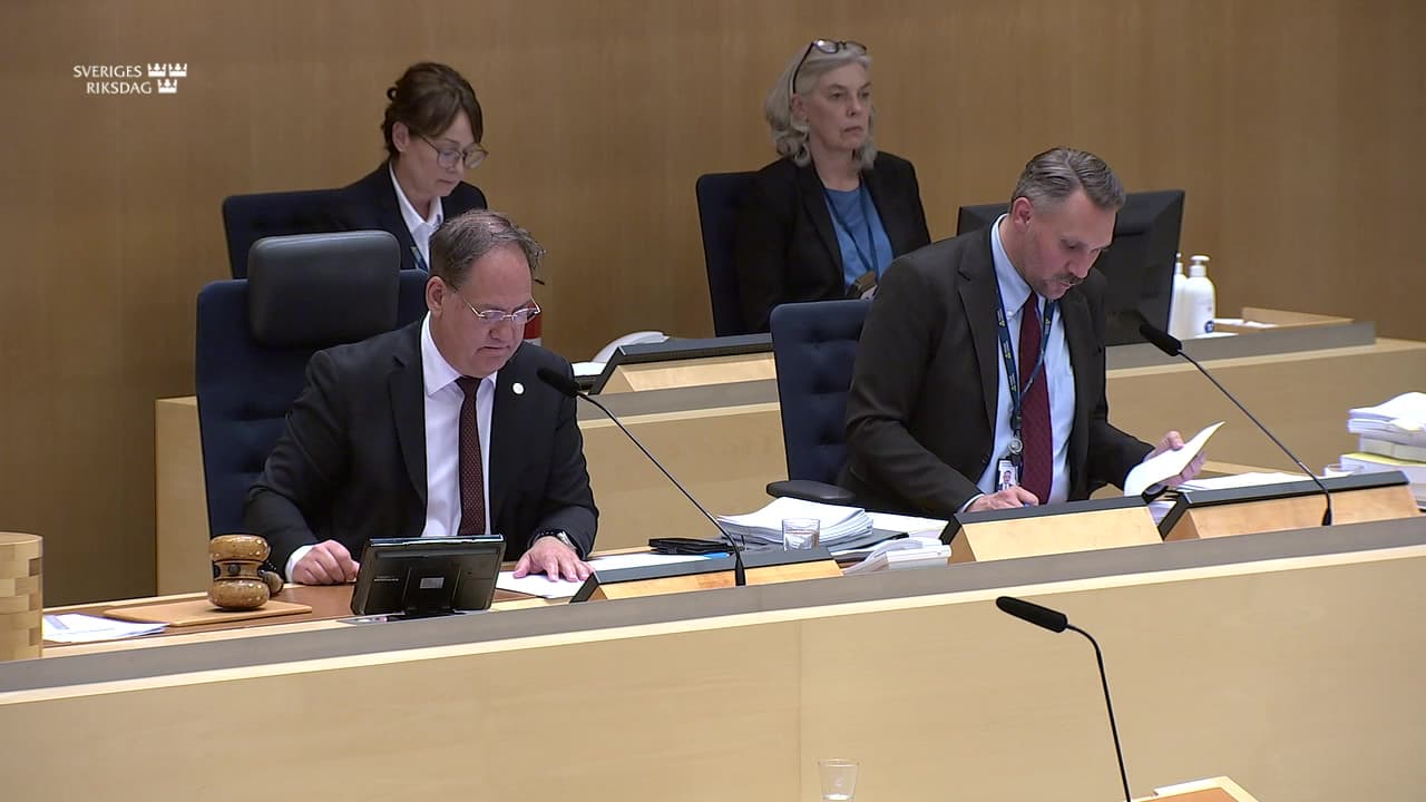 Stillbild från Beslut, Beslut: Tidsbegränsat boende för vissa nyanlända invandrare – en ny lag om bosättning