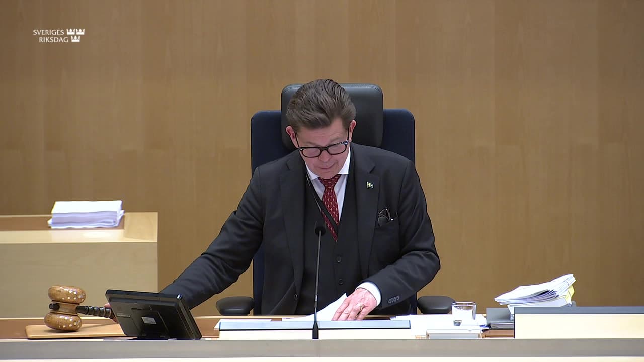 Stillbild från Beslut, Beslut: Stickprovsinsamling av uppgifter om hushållens skulder