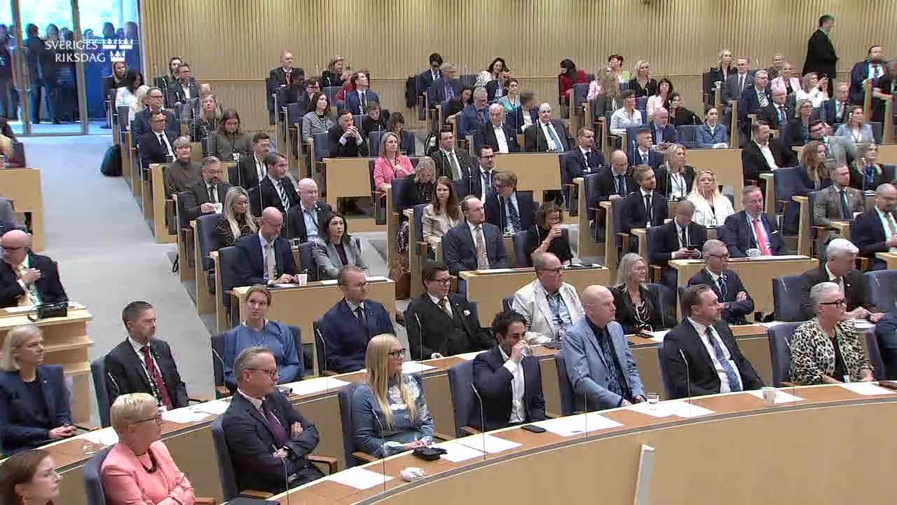 Stillbild från Övrigt kammaren, Hälsningsanförande från ålderspresidenten