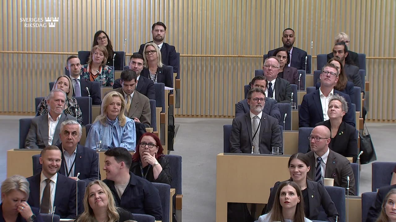 Stillbild från Upprop, Upprop