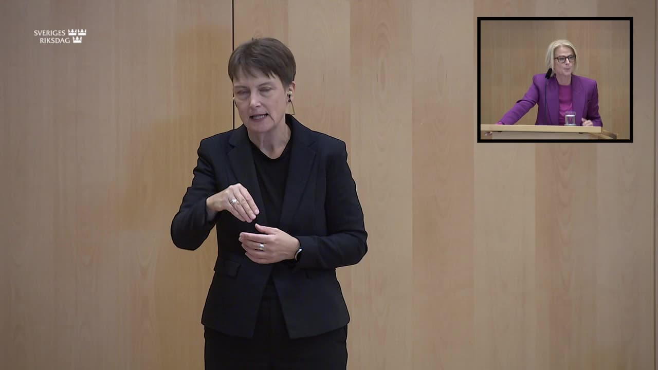 Stillbild från Budgetdebatt, Debatt med anledning av budgetpropositionens avlämnande – teckenspråkstolkad