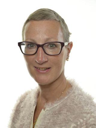Pia Hallström  (M)