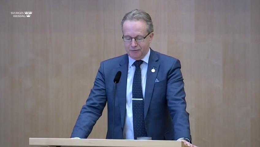 Stillbild från Debatt om förslag, Trossamfund och begravningsfrågor