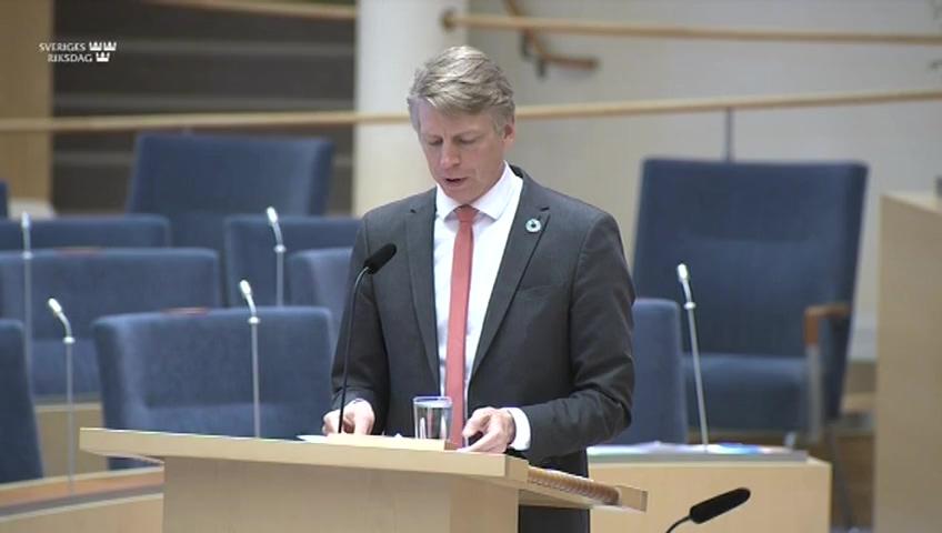 Stillbild från Interpellationsdebatt, Implementering av EU:s engångsplastdirektiv