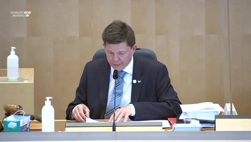 Stillbild från Beslut, Beslut
