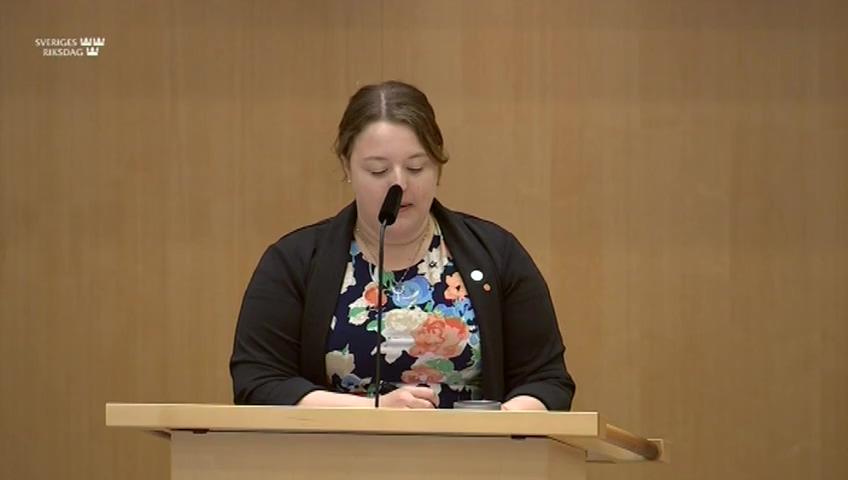 Stillbild från Debatt om förslag, Konsumenträtt