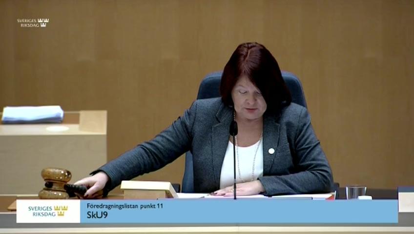 Stillbild från Debatt om förslag, Genomförande av regler om beskattning av inkomst från obeaktat fast driftställe i EU:s direktiv mot skatteundandraganden