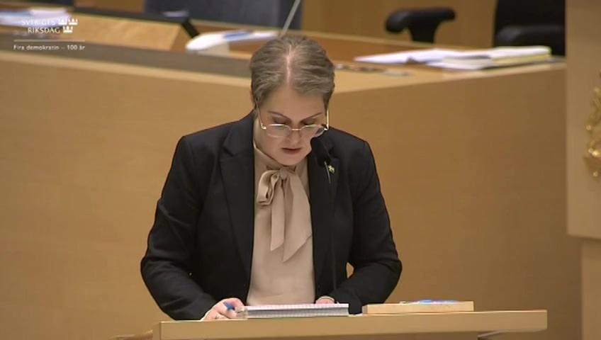 Stillbild från Interpellationsdebatt, Jämlikhetsperspektivet i pandemihanteringen