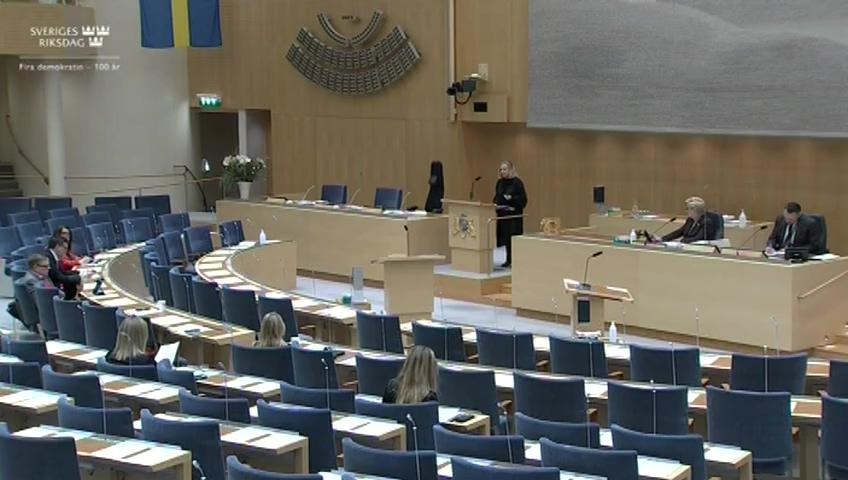 Stillbild från Debatt om förslag, Fortsatt giltighet av covid-19-lagen och lagen om tillfälliga smittskyddsåtgärder på serveringsställen
