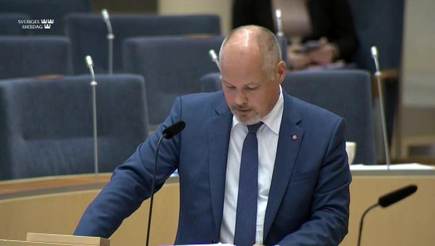 Stillbild från Interpellationsdebatt, Fastställande av identitet