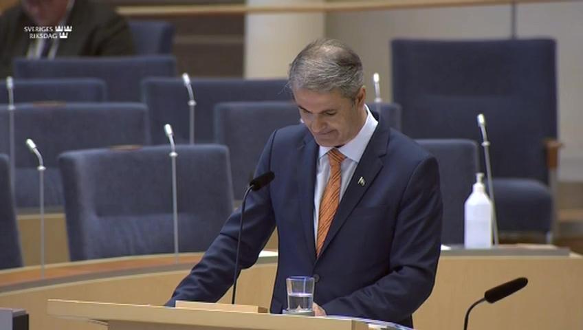 Stillbild från Interpellationsdebatt, Ett projekt för att rädda ask och alm