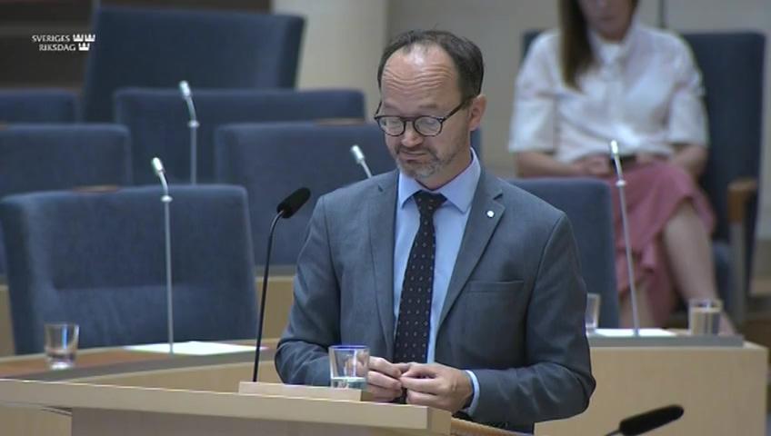 Stillbild från Interpellationsdebatt, Prioritering av dubbelspårig ostkustbana