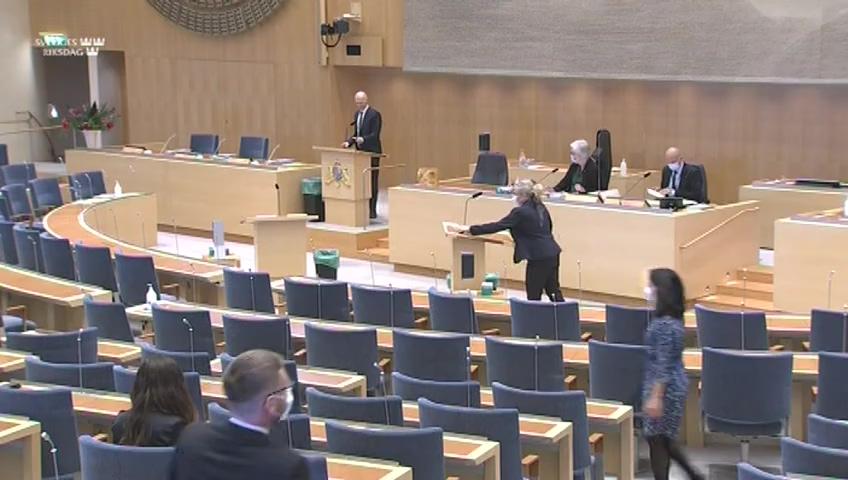 Stillbild från Debatt om förslag, Säkrare samordningsnummer och bättre förutsättningar för korrekta uppgifter i folkbokföringen