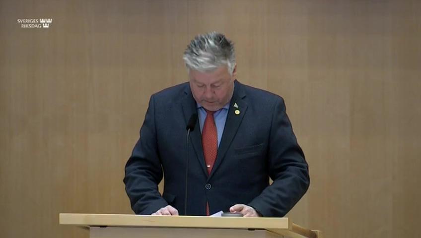 Stillbild från Debatt om förslag, Inkomstskatt